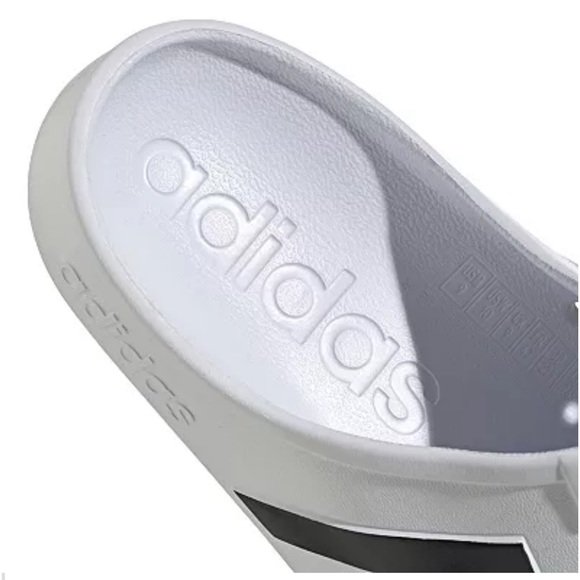 🆕 adidas Adilette Adult Women's 8 Men’s 7 Pull on Clogs Shoes Sandals - Picture 6 of 14